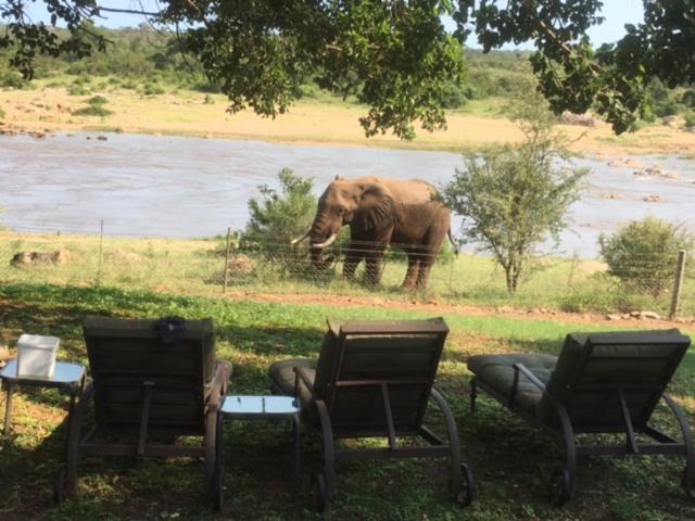 Mjejane River * Hectorspruit
